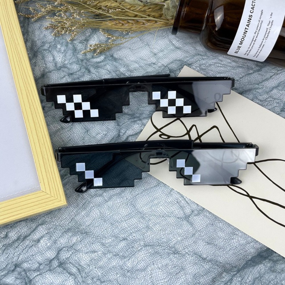 1-10 Pezzi Occhiali da Sole Re - Retro Gaming Events recensione e prezzo